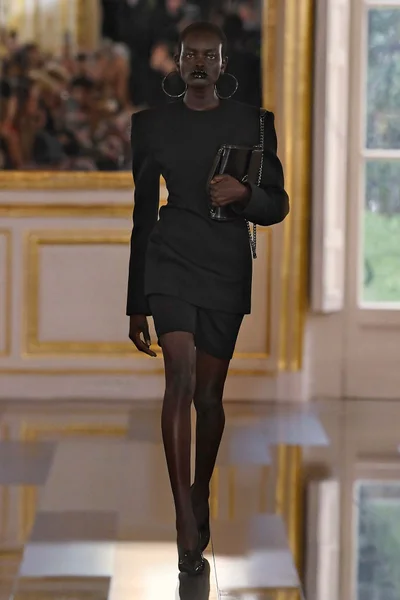 Look 1